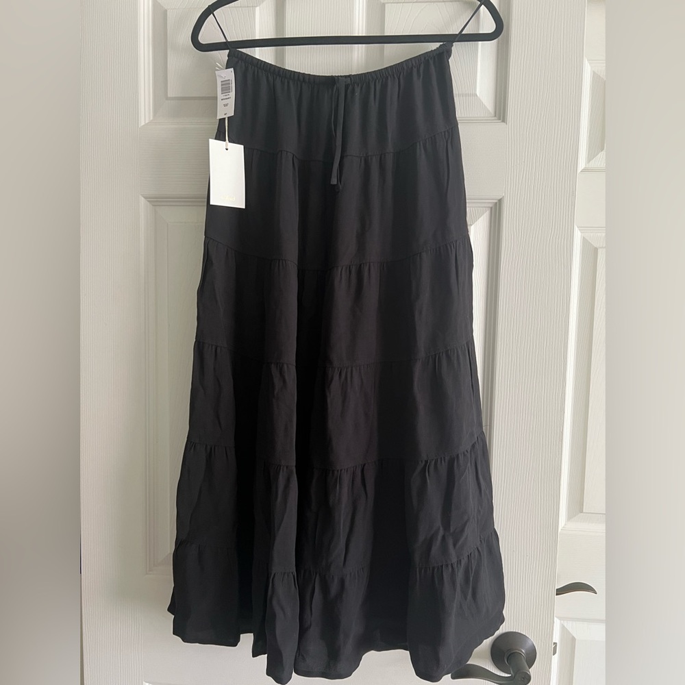 Aritzia Wilfred Bouquet Black Tiered Maxi Skirt NWT